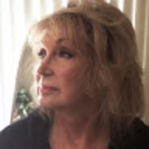 Meet your Posher, Lana